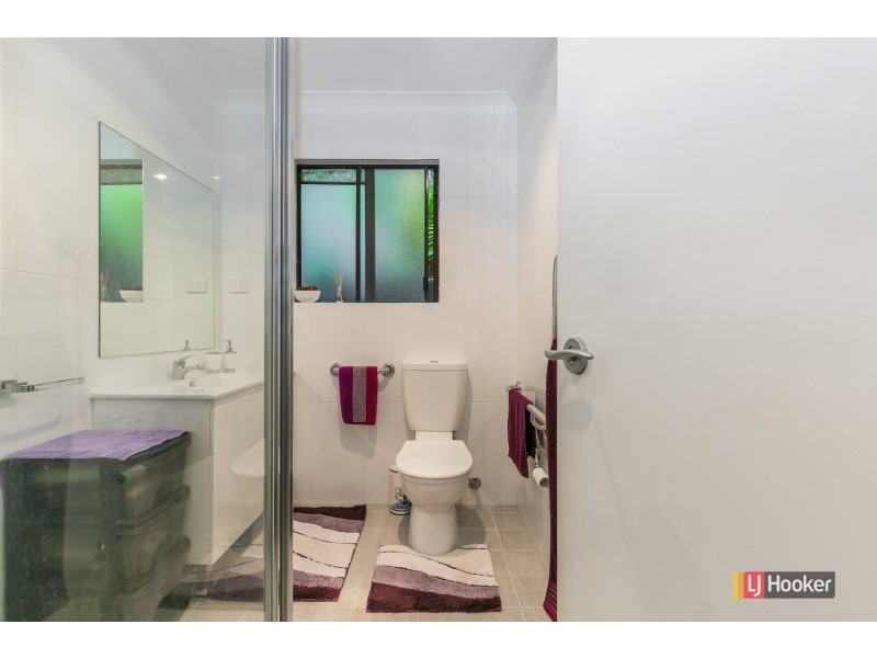 33 Oakglen Road, North Gosford NSW 2250