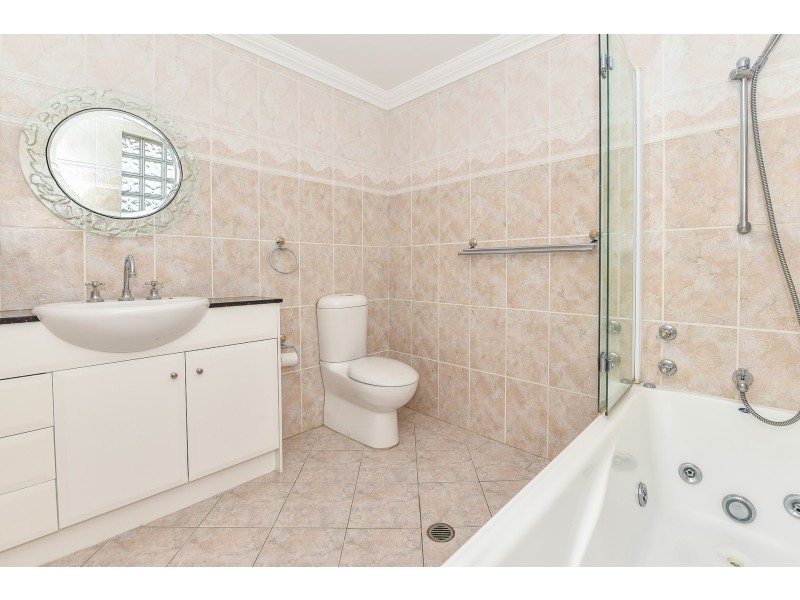 30/92-94 John Whiteway Drive, Gosford NSW 2250