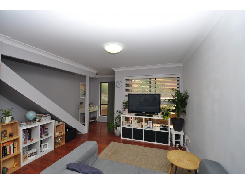 11/63 Davies Street, Kincumber NSW 2251