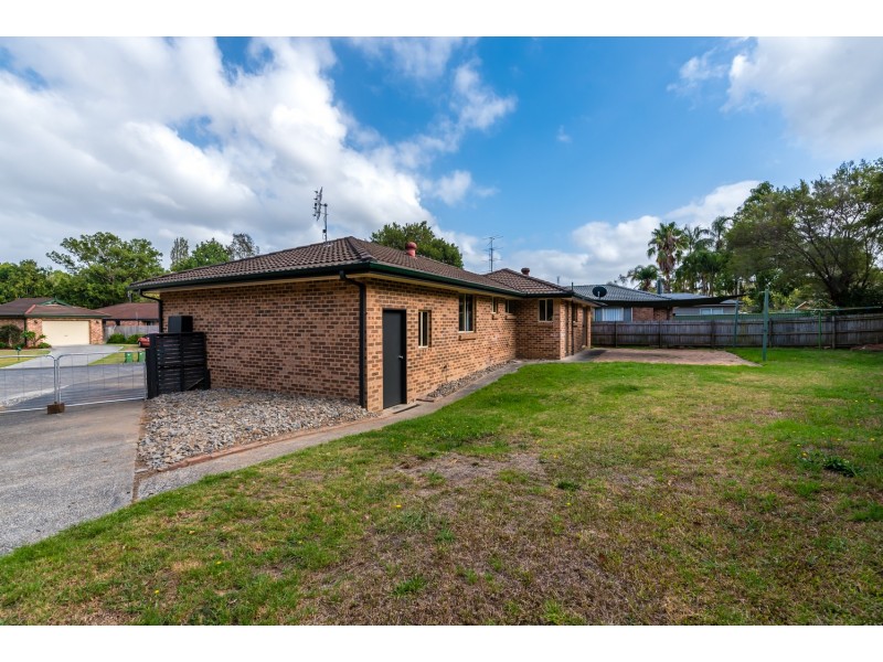 11 McGrath Close, Lisarow NSW 2250