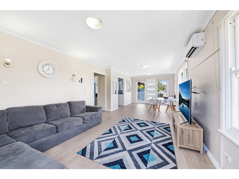 1/9 Wyoming Road, Wyoming NSW 2250