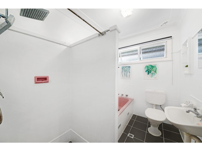 1/9 Wyoming Road, Wyoming NSW 2250