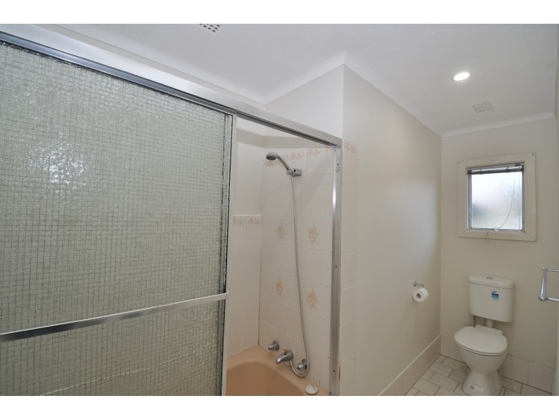 59 Renwick Street, Wyoming NSW 2250