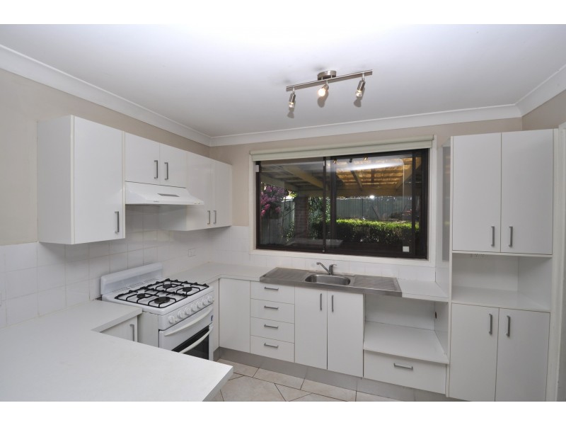 61 Hanlan Street, Narara NSW 2250