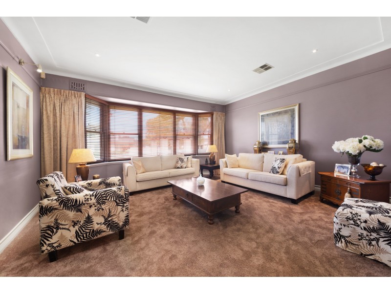 5 Dunn Street, Point Frederick NSW 2250