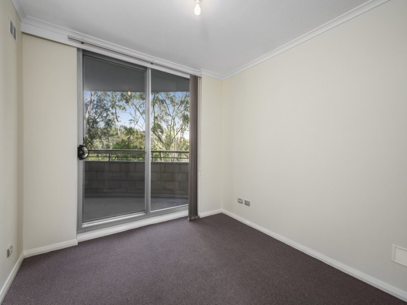 302/80 John Whiteway Drive, Gosford NSW 2250