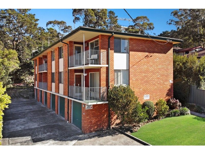 2/9 Riou Street, Gosford NSW 2250