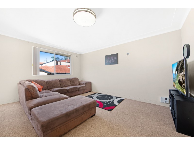 2/9 Riou Street, Gosford NSW 2250