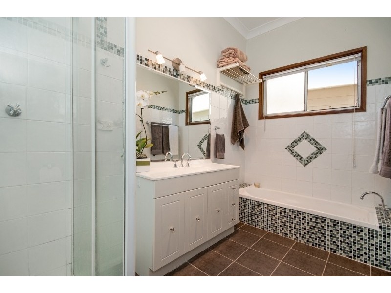 12 Headlam Parade, Springfield NSW 2250