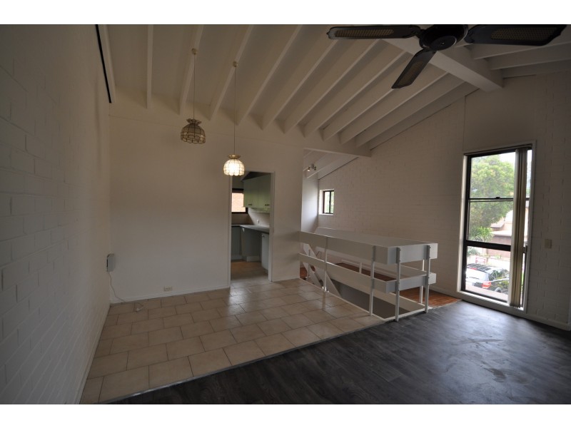 5/3 York Street, Point Frederick NSW 2250