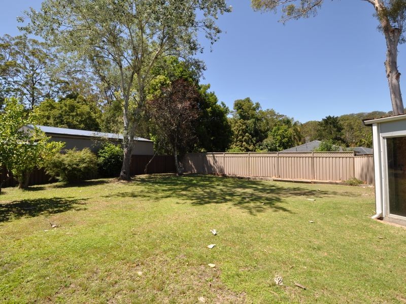 11 Bottlebrush Close, Wyoming NSW 2250