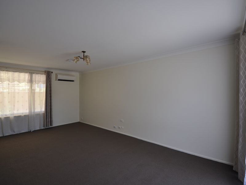 11 Bottlebrush Close, Wyoming NSW 2250