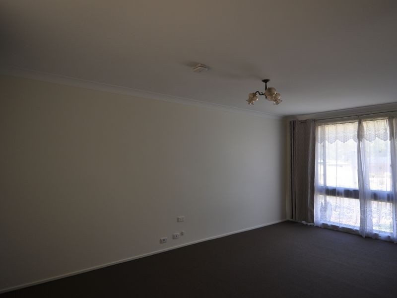 11 Bottlebrush Close, Wyoming NSW 2250