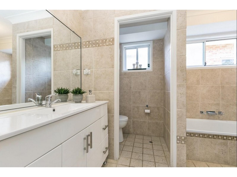 16 Whitehead Close, Kariong NSW 2250
