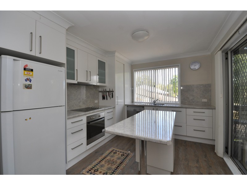 33 Barree Avenue, Narara NSW 2250