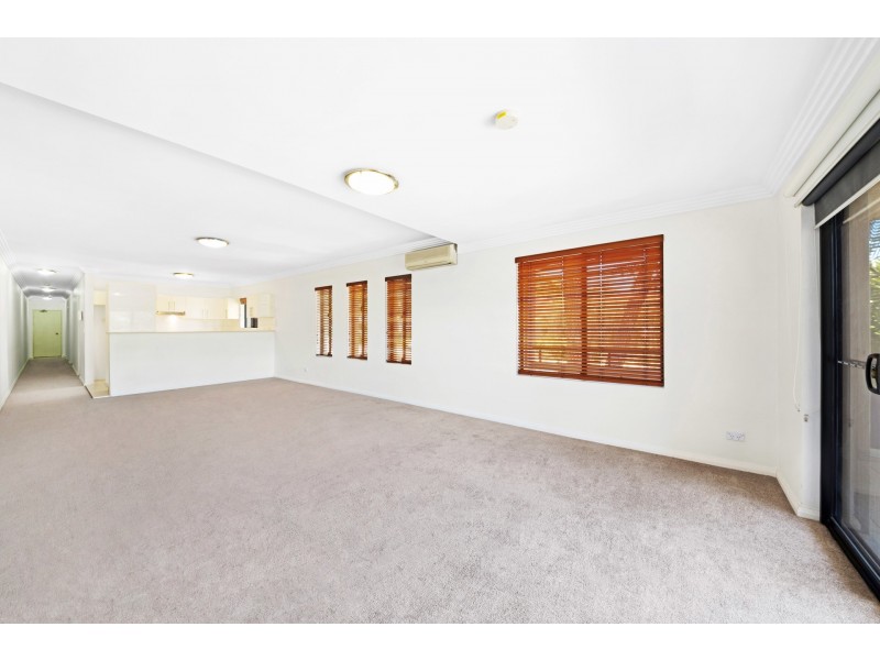 1/1 Lynn Avenue, Point Frederick NSW 2250