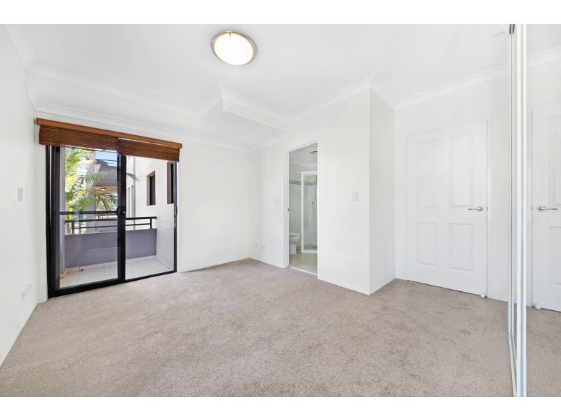 1/1 Lynn Avenue, Point Frederick NSW 2250