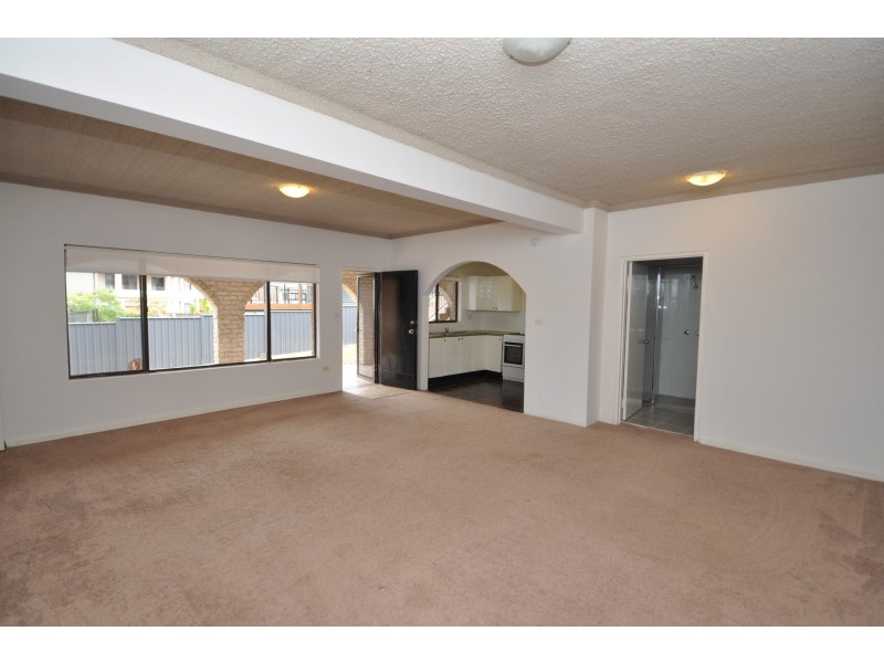 181a Avoca Drive, Green Point NSW 2251