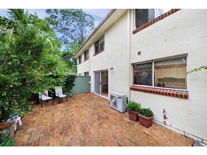 2/4 Duke Street, Point Frederick NSW 2250