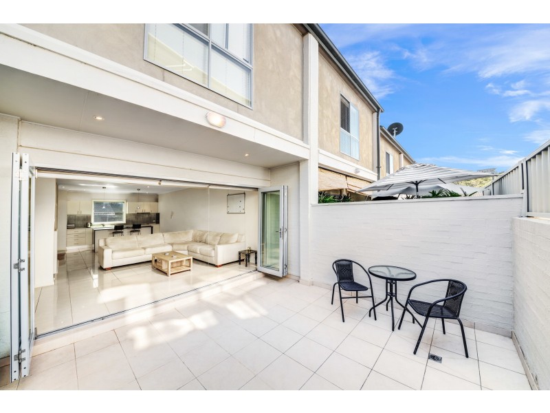 4/28 York Street, Point Frederick NSW 2250