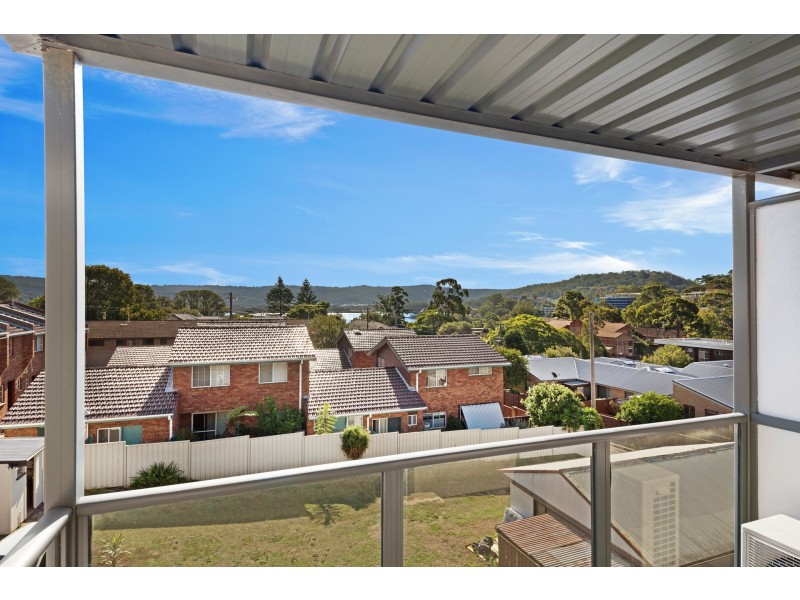 4/28 York Street, Point Frederick NSW 2250