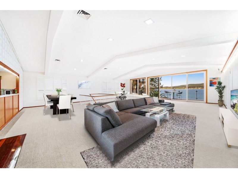 17 Albany Street, Point Frederick NSW 2250