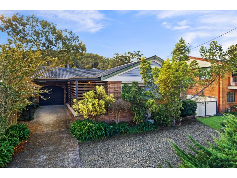 17 Chamberlain Road, Wyoming NSW 2250