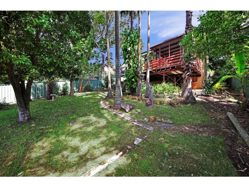 1 Malison Street, Wyoming NSW 2250