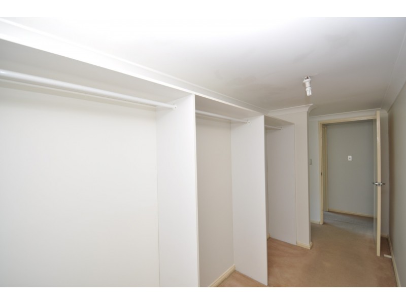 2/92 John Whiteway Drive, Gosford NSW 2250