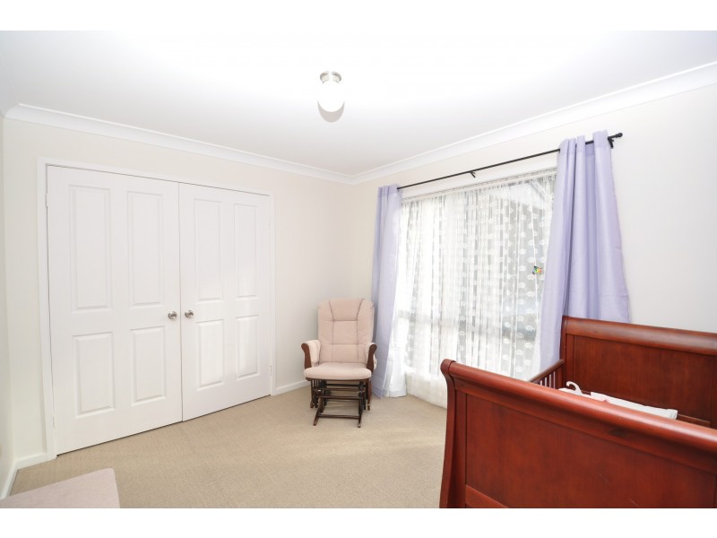 11 Stewart Brougham Close, Lisarow NSW 2250