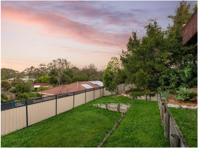 11 Stewart Brougham Close, Lisarow NSW 2250