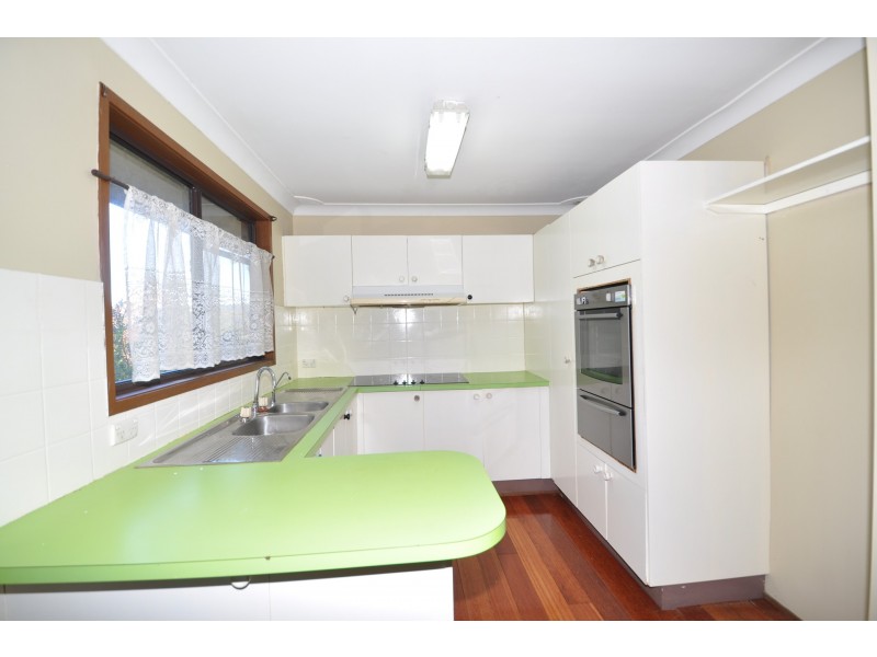 6 Thornley Street, Wyoming NSW 2250