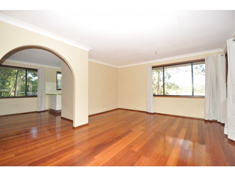 6 Thornley Street, Wyoming NSW 2250