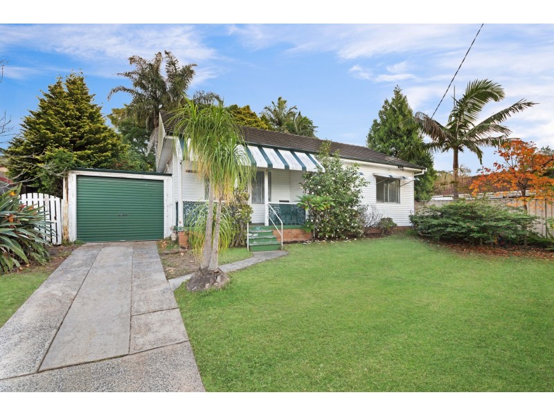 221 Brisbane Water Drive, Point Clare NSW 2250