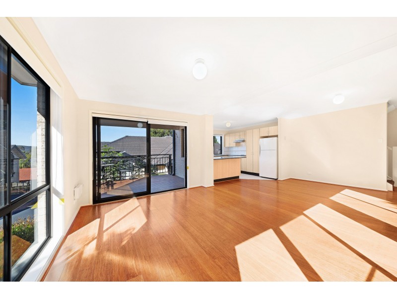 2/21-23 Henry Parry Drive, East Gosford NSW 2250