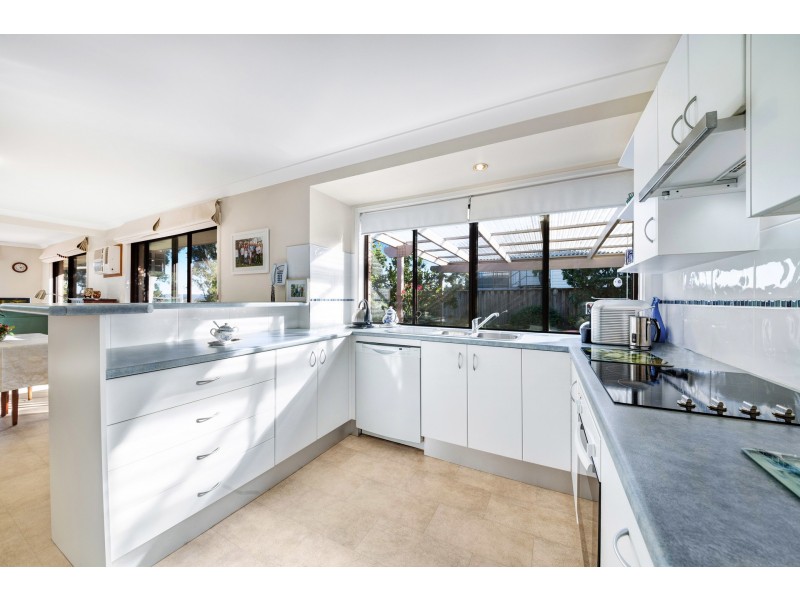 24 Dolly Avenue, Springfield NSW 2250