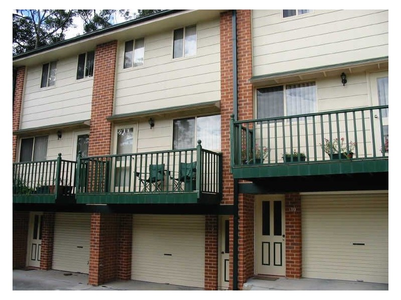 2/179 Gertrude Street, Gosford NSW 2250