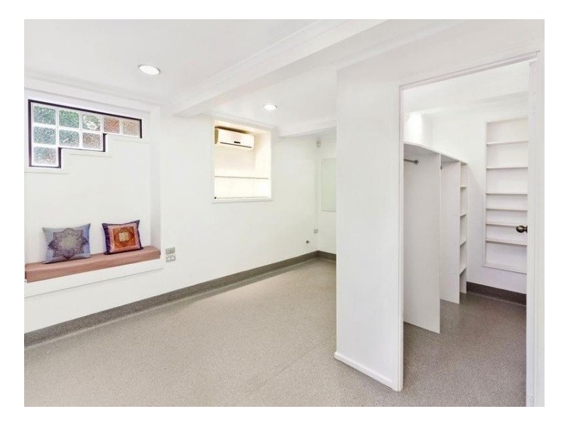 9A/43 Rainforest Road, Wyoming NSW 2250