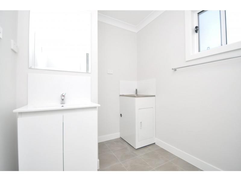 6A Berrys Head Road, Wyoming NSW 2250