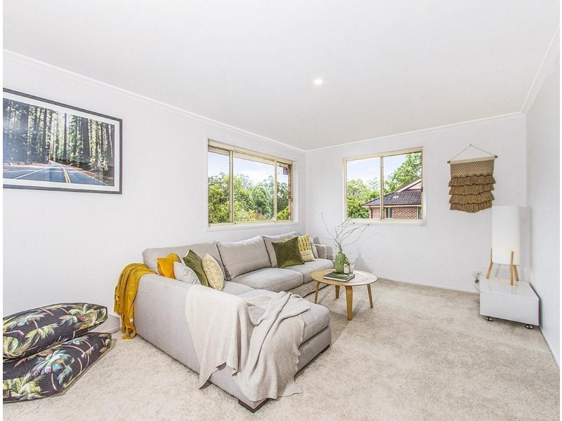 8 Woodbine Close, Lisarow NSW 2250