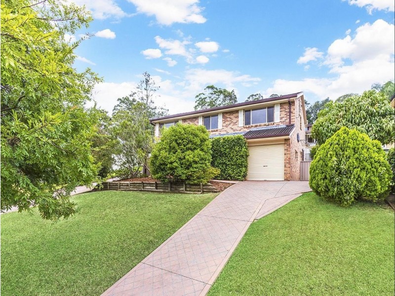 8 Woodbine Close, Lisarow NSW 2250