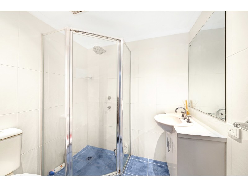 4/30-32 Showground Road, Gosford NSW 2250