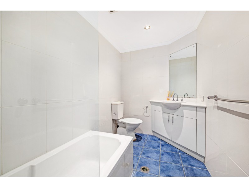 4/30-32 Showground Road, Gosford NSW 2250
