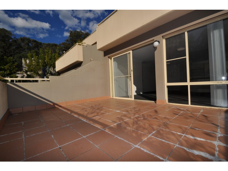 2/10 Jennie Cox Close, Erina NSW 2250