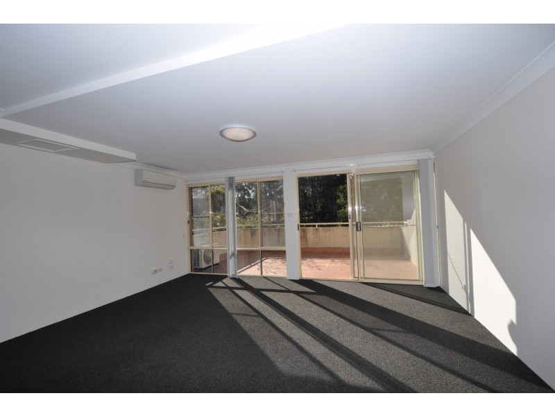 2/10 Jennie Cox Close, Erina NSW 2250