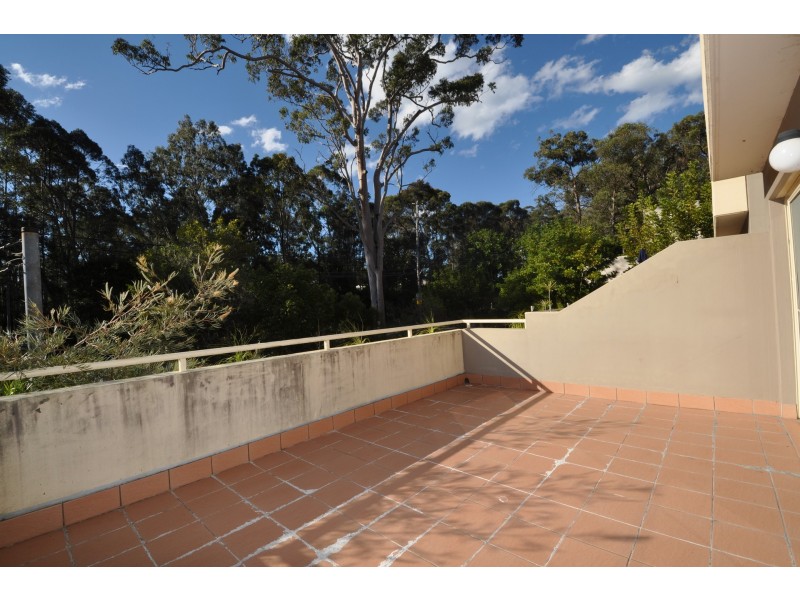 2/10 Jennie Cox Close, Erina NSW 2250