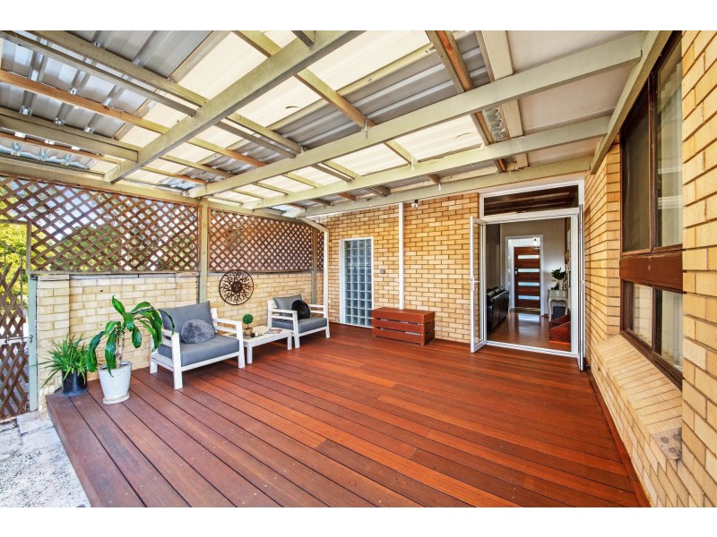 15 Brancourt Crescent, Narara NSW 2250