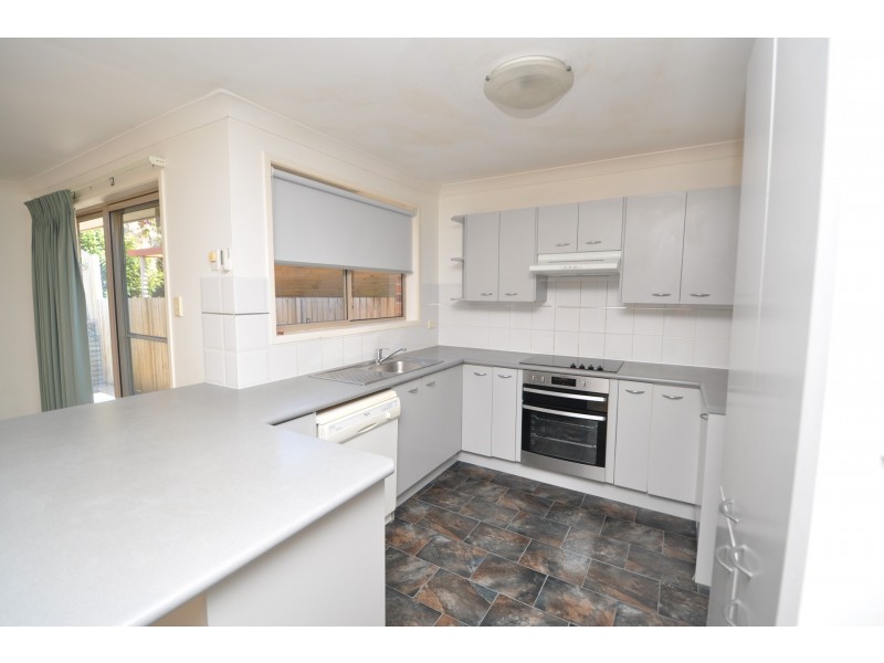 2/16 Kings Avenue, Terrigal NSW 2260