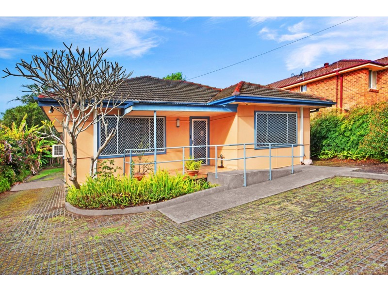 9 Brougham Street, East Gosford NSW 2250