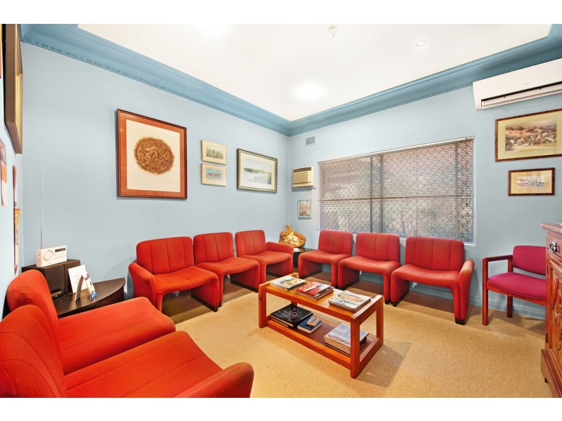 9 Brougham Street, East Gosford NSW 2250